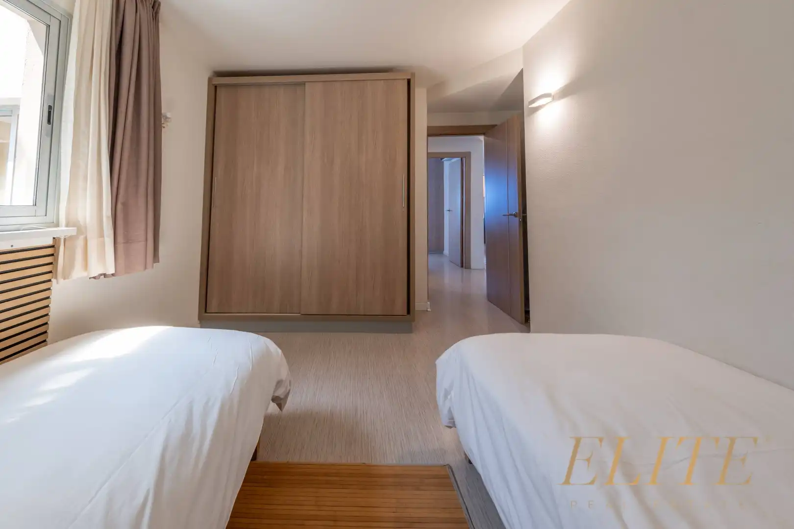 Schlafzimmer von Wohnungen zum Verkauf in Mogán mit Klimaanlage, Privatgarten und Terrasse
