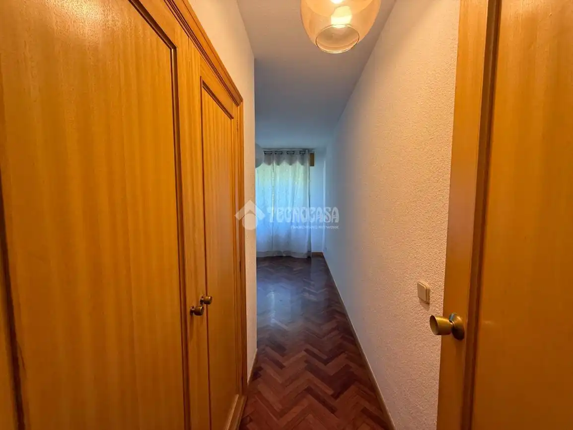 Flat for rent in Majadahonda  with Heating