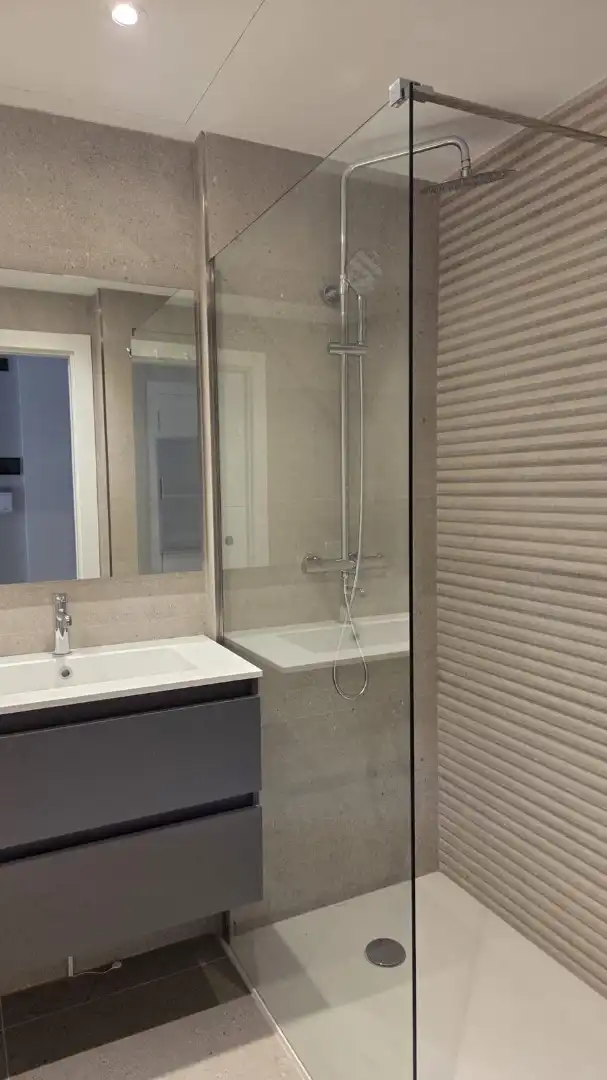 Flat with terrace for sale in Carrer de Calassanç Duran 24, imagen 18