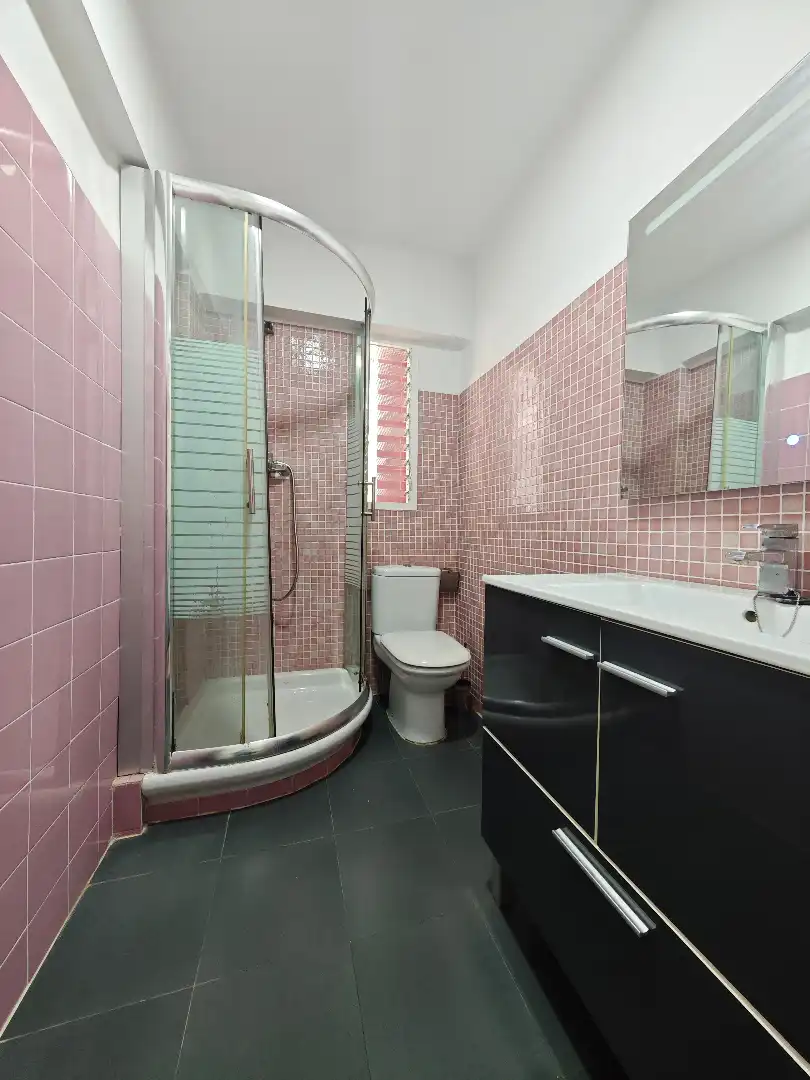 Baño de Piso en venta en Manises con Aire acondicionado, Horno y Balcón