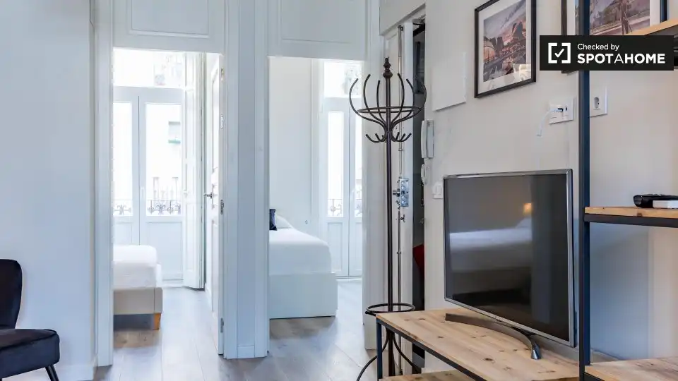 Flat with terrace to rent in L'Eixample, imagen 4