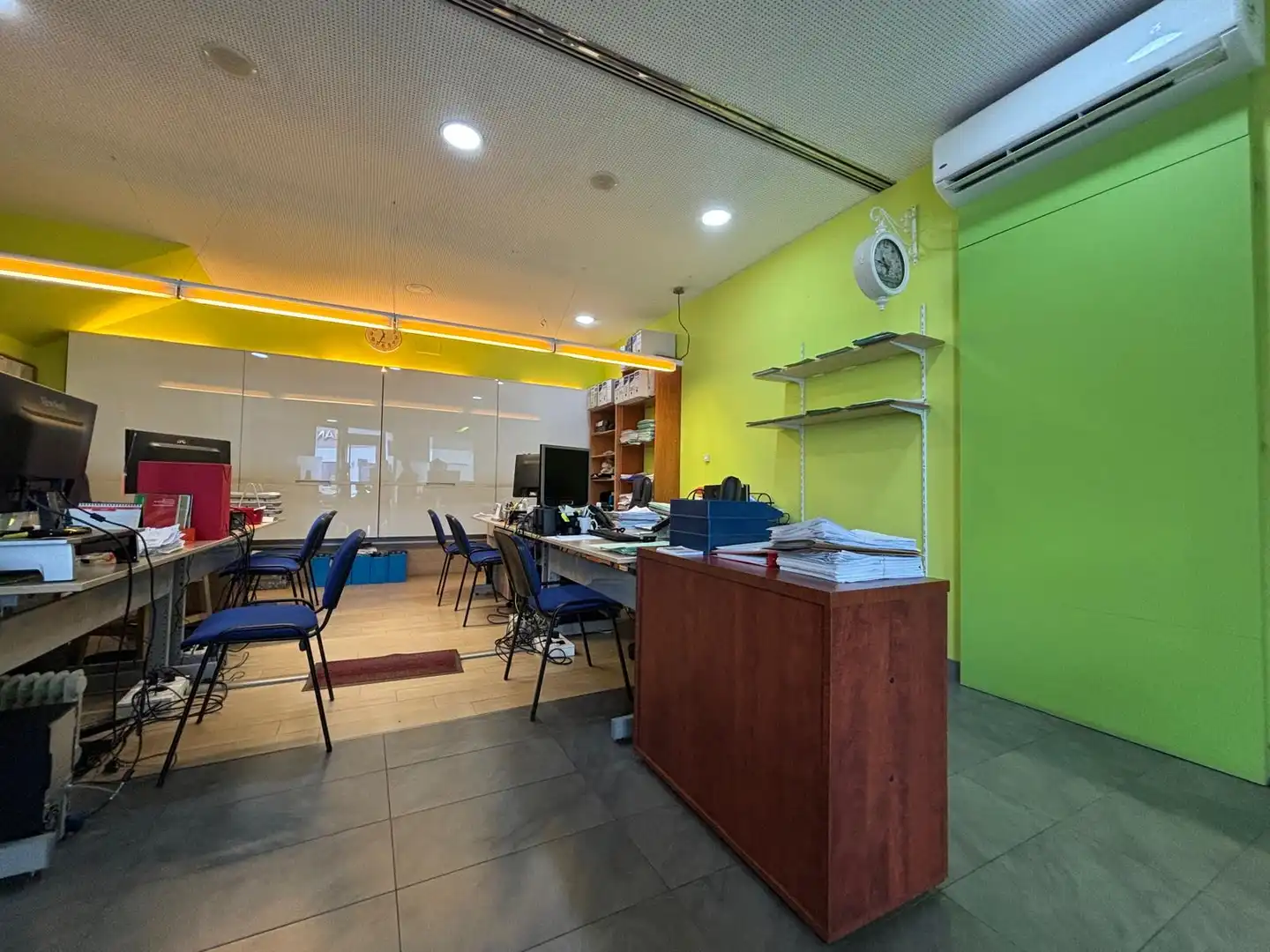 Commercial properties for sale in Sevilla  with Air Conditioner