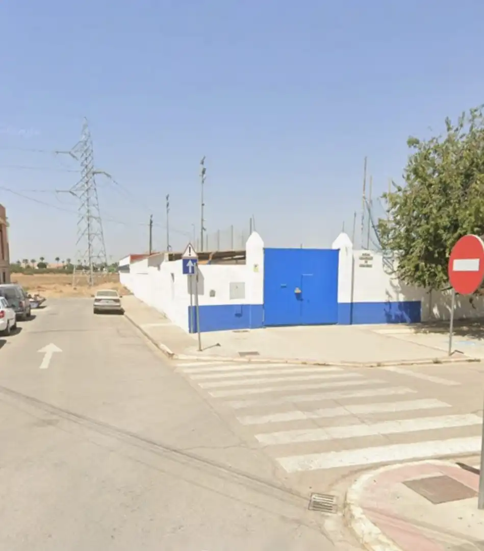 Vista exterior de Residencial en venda en Dos Hermanas