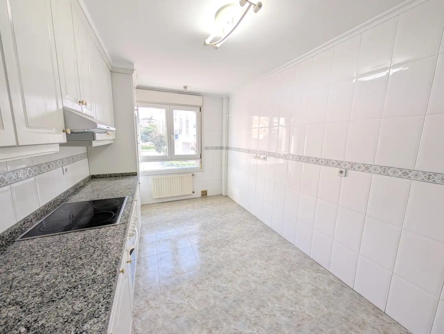 Appartamento con ascensore in vendita a Calle IGNACIO HERRERO GARRALDA 13, imagen 3