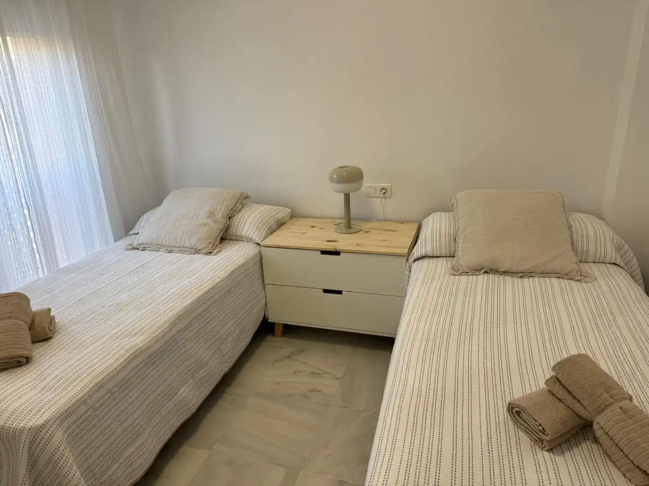 Habitación de Piso de alquiler en Sanlúcar de Barrameda con Aire acondicionado y Amueblado