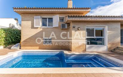 Exterior view of House or chalet for sale in Cambrils  with Air Conditioner, Terrace and Swimming Pool