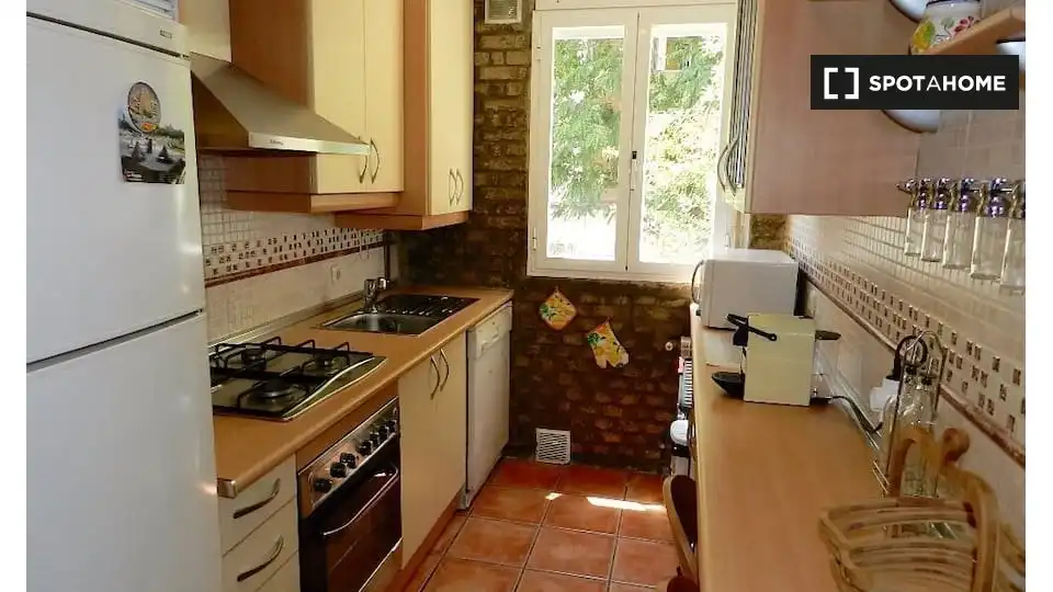 Küche von Wohnung zur Miete in Madrid mit Klimaanlage, Heizung und Möbliert