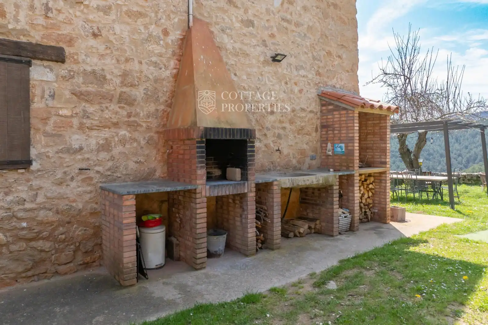 Terrasse von Country house zum Verkauf in Ripoll
