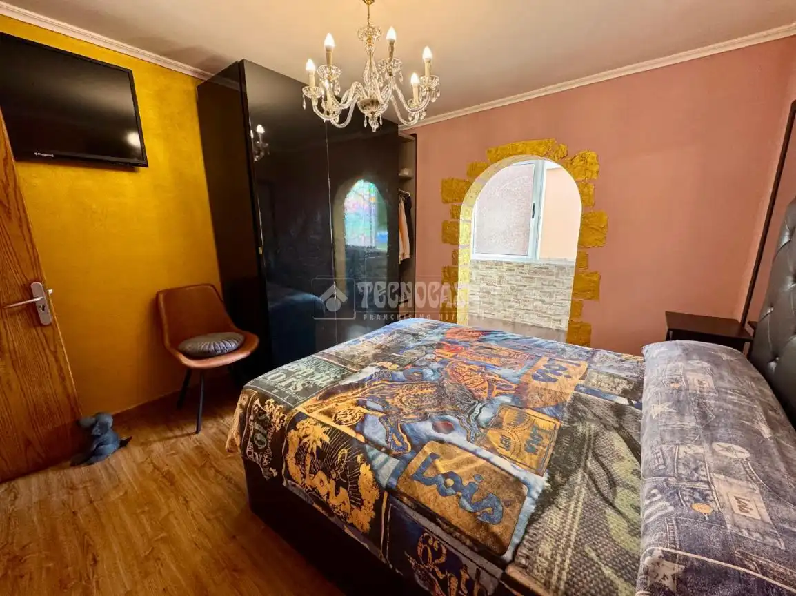 Habitación de Piso en venta en El Astillero   con Calefacción, Parquet y Terraza
