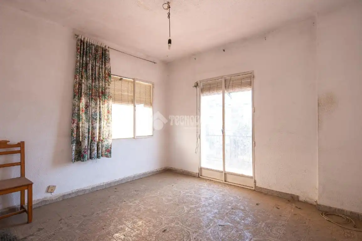 Sala de estar de Piso en venta en Granada con Balcón