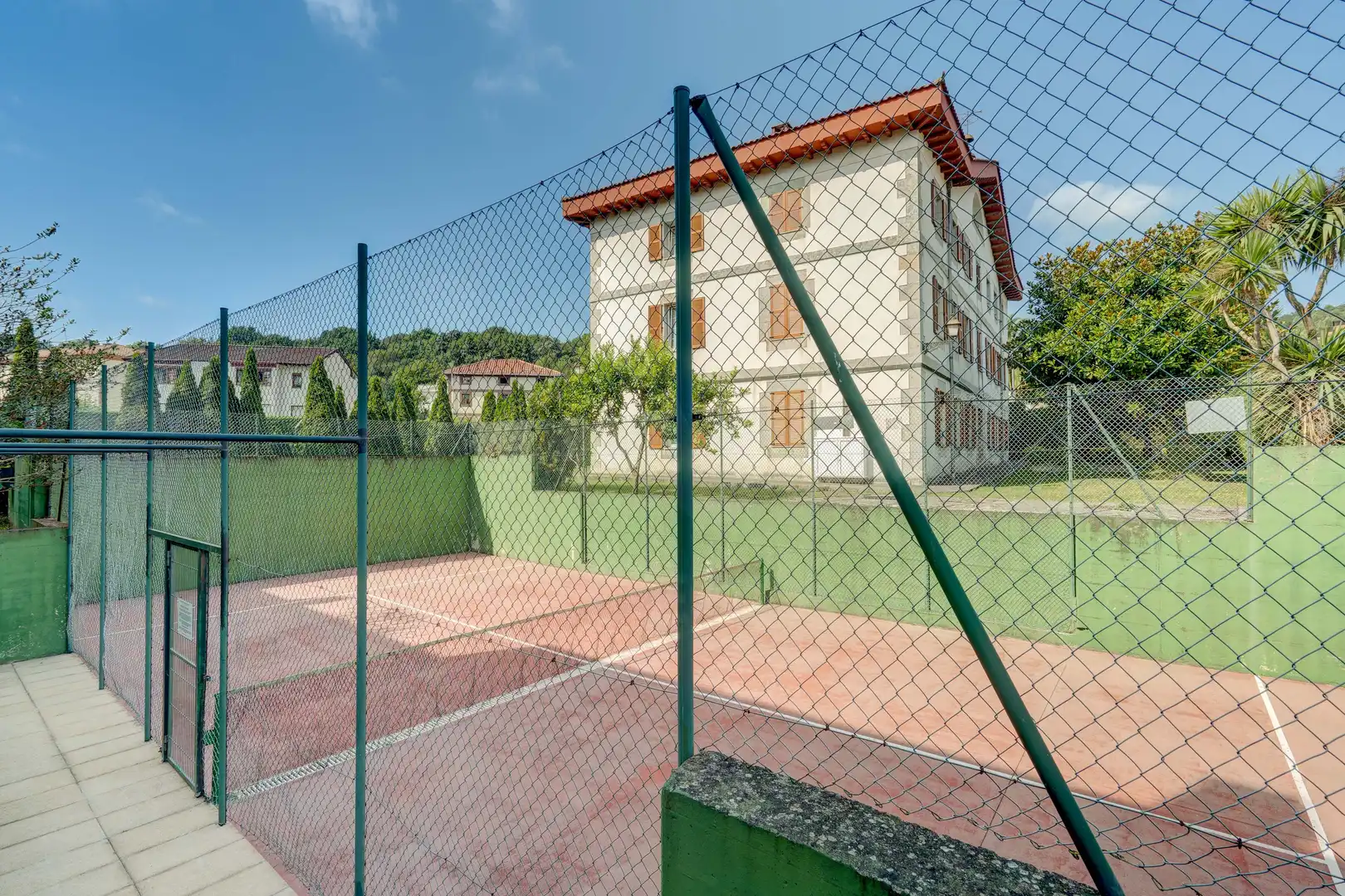 Exterior view of Duplexes for sale in Castro-Urdiales  with Terrace and Swimming Pool