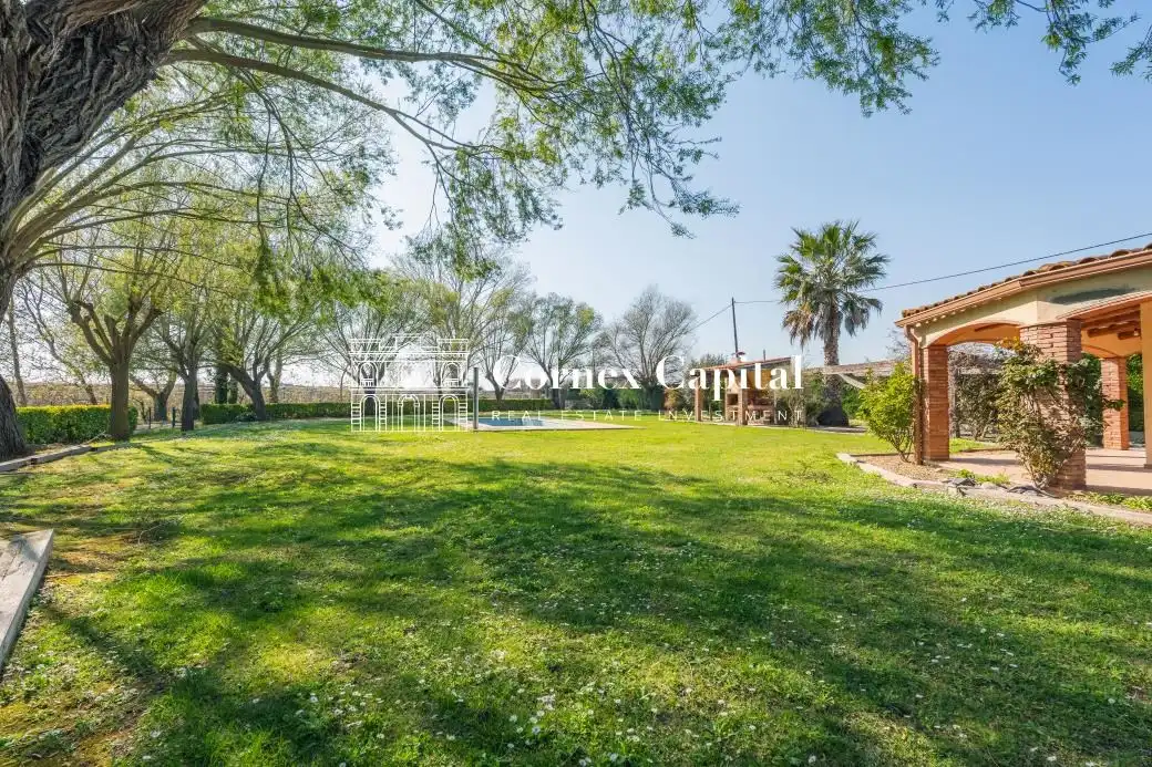 Finca rústica en venda en Torroella de Montgrí amb Aire condicionat, Calefacció i Jardí privat