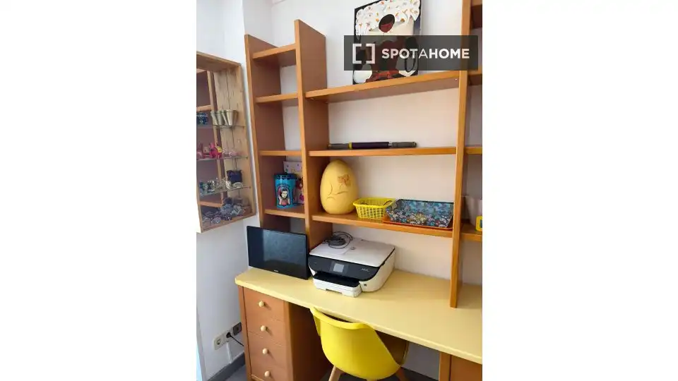 Bedroom of Flat for share in Leganés  with Air Conditioner, Heating and Furnished