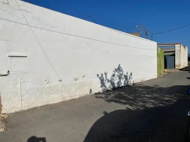 Außenansicht von Fabrikhallen zum Verkauf in La Lastrilla 