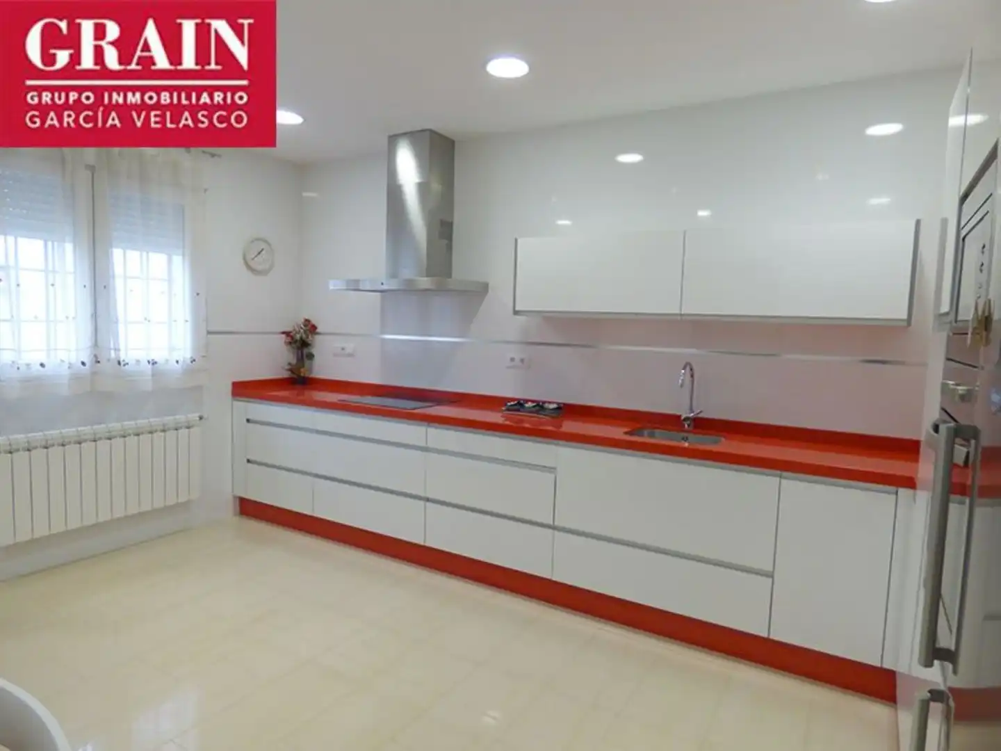 Chalet con terraza en venta en Imaginalia - Llanos del Águila, imagen 4