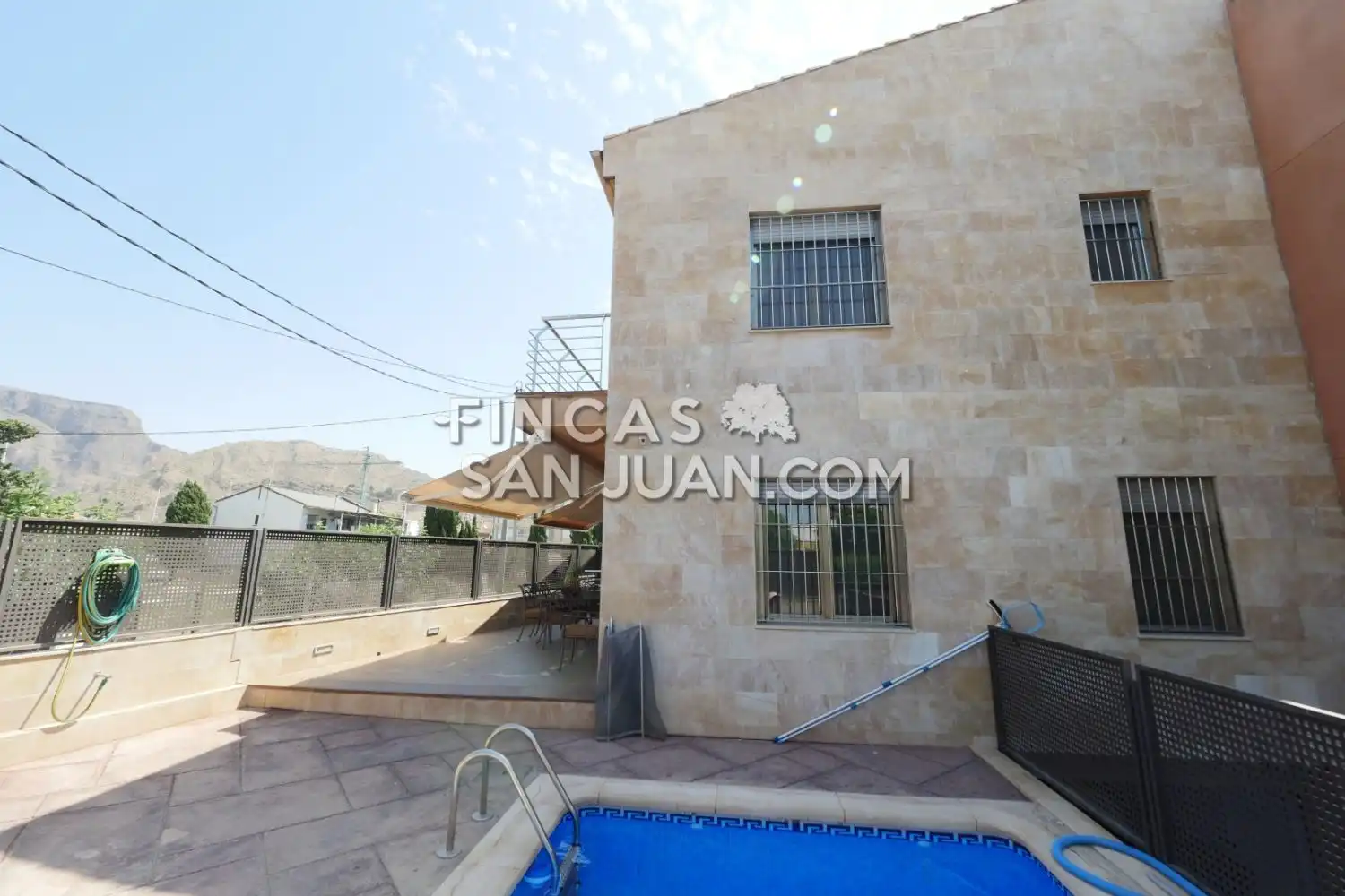 Piscina de Casa o xalet en venda en Orihuela amb Jardí privat, Terrassa i Traster