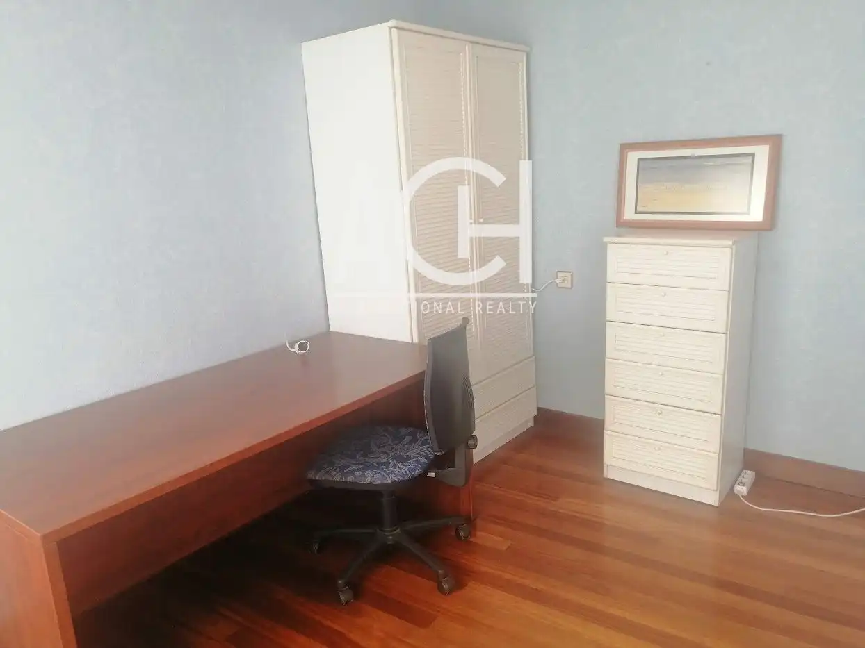 Flat for rent in CALLE JULIO URQUIJO, San Pedro de Deusto - La Ribera