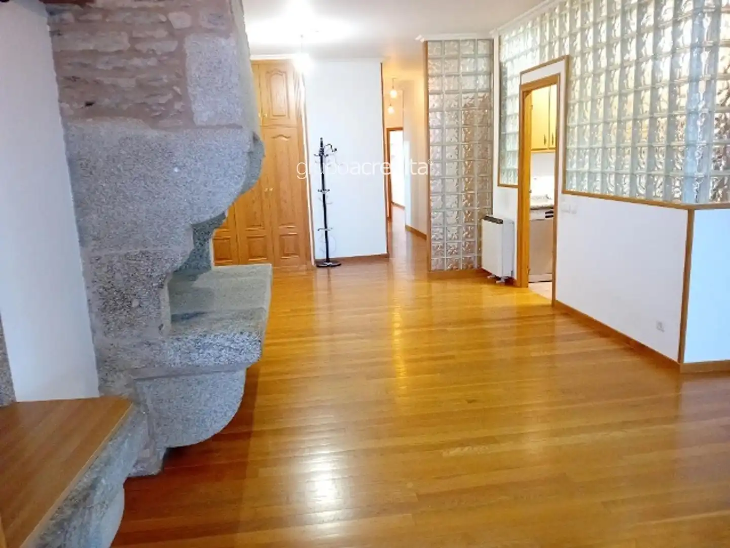 Pis en venda en Santiago de Compostela  amb Calefacció, Parquet i Terrassa