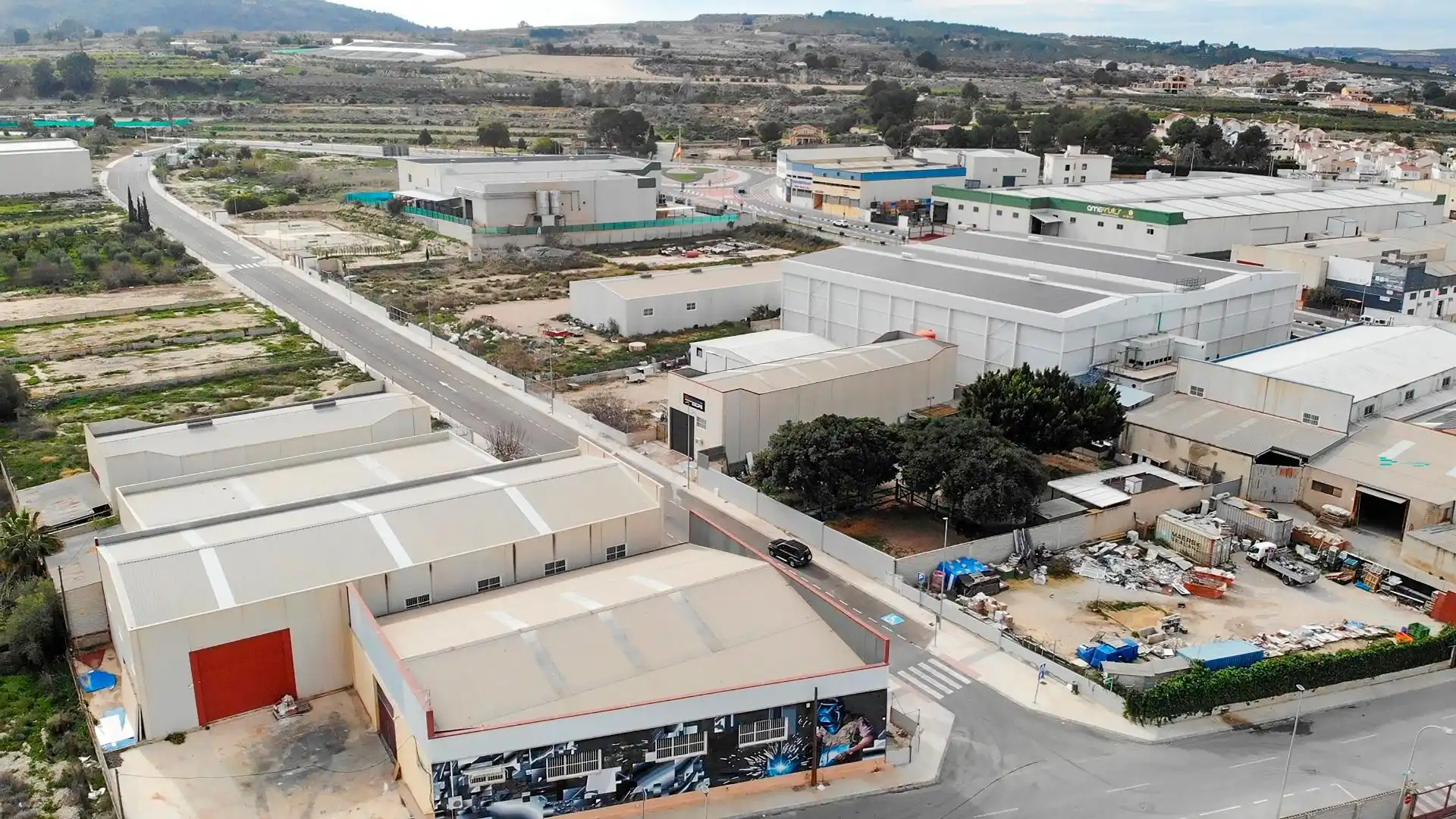 Vista exterior de Nave industrial en venta en Bigastro