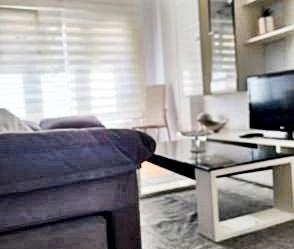 Sala d'estar de Pis de lloguer en Santander amb Calefacció, Moblat i Forn