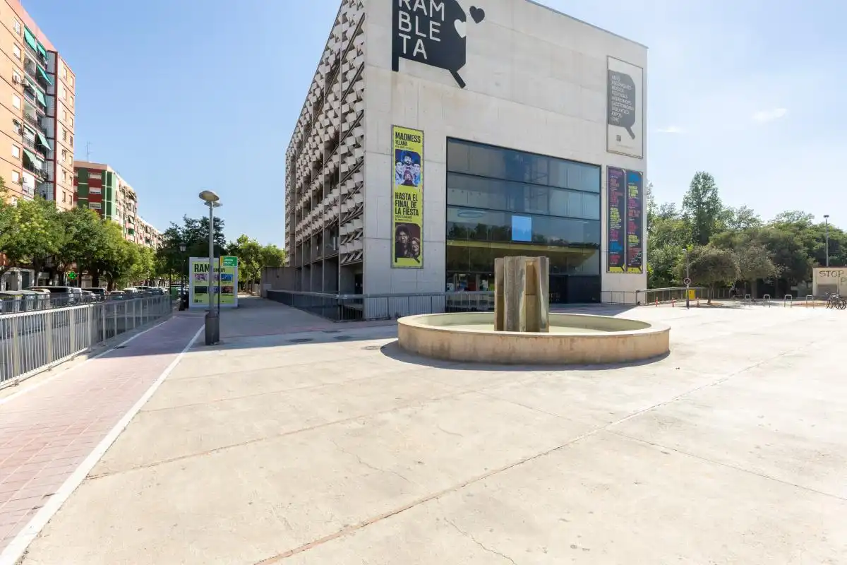 Vista exterior de Pis en venda en Valencia amb Aire condicionat i Calefacció