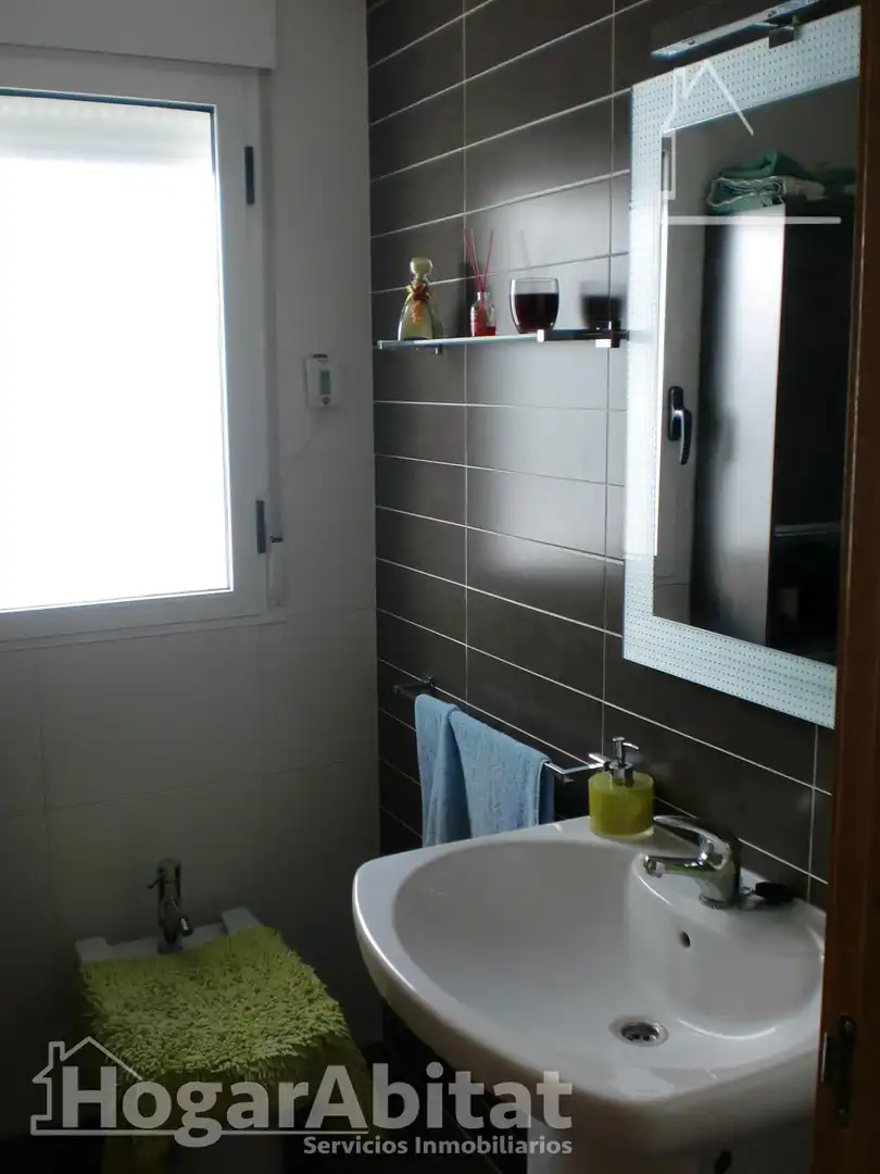 Badezimmer von Dachboden zum Verkauf in Burriana / Borriana mit Terrasse