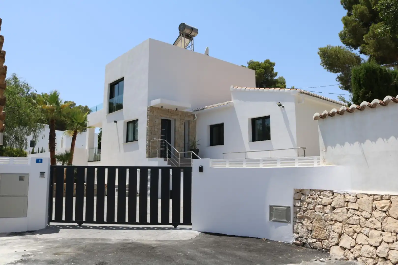 Houses for rent in Cala Advocat - Baladrar