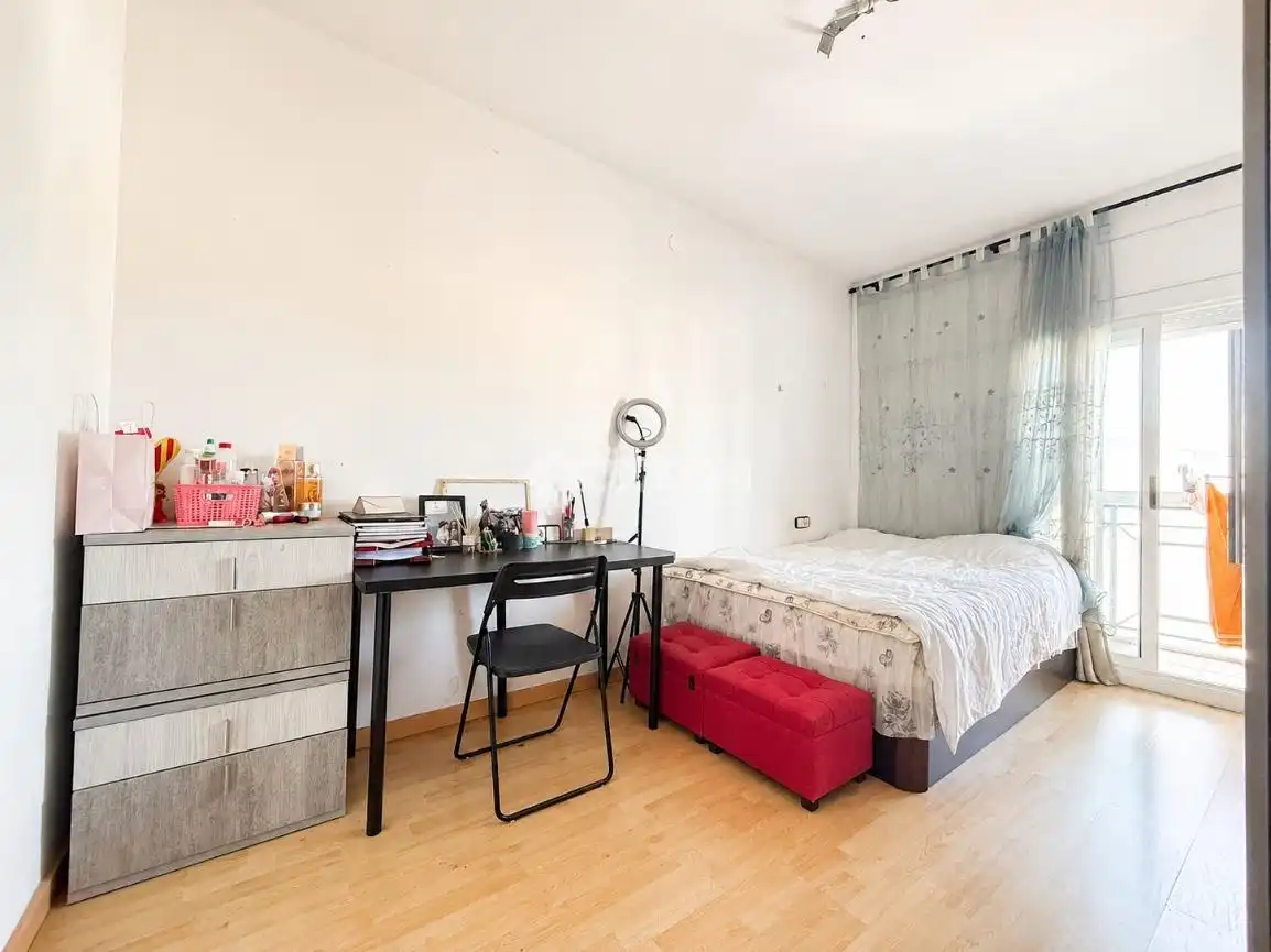 Appartamento con terrazza in vendita a Cerdanyola, imagen 6