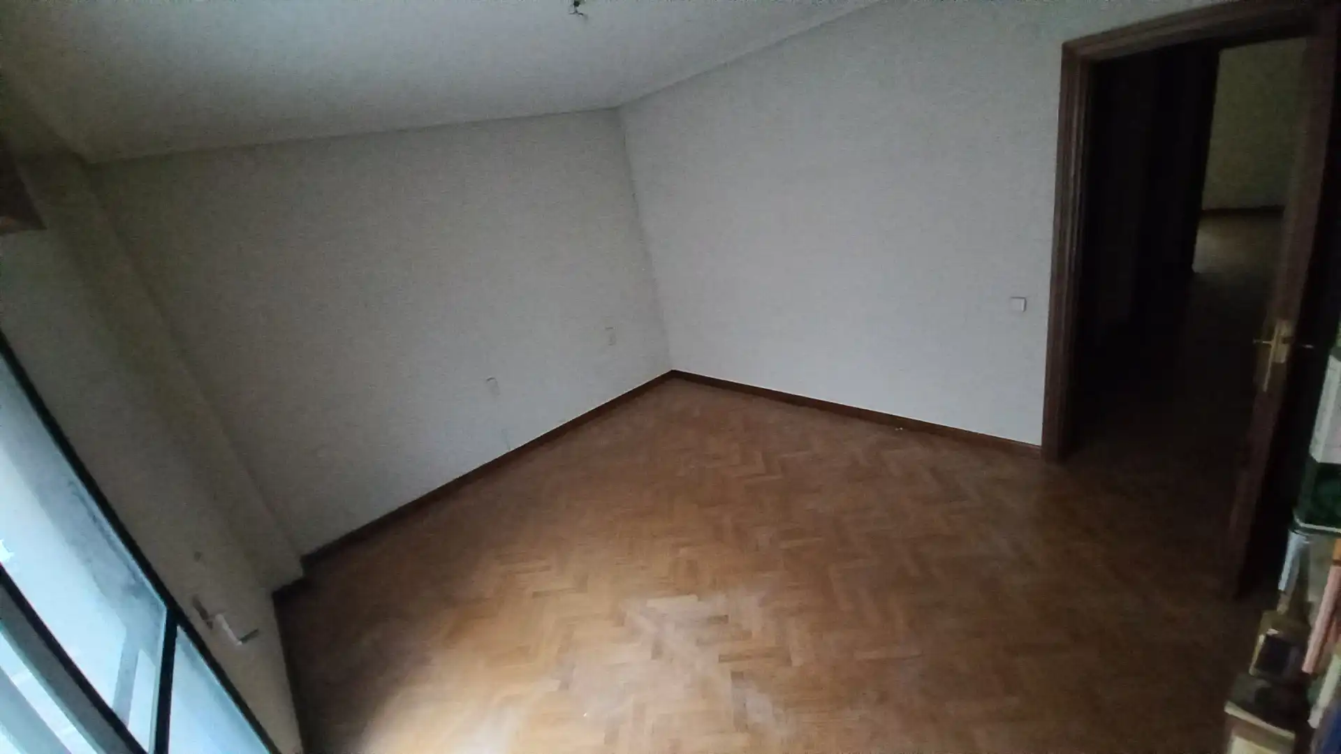 Dormitori de Pis en venda en Zamora Capital  amb Calefacció, Parquet i Traster