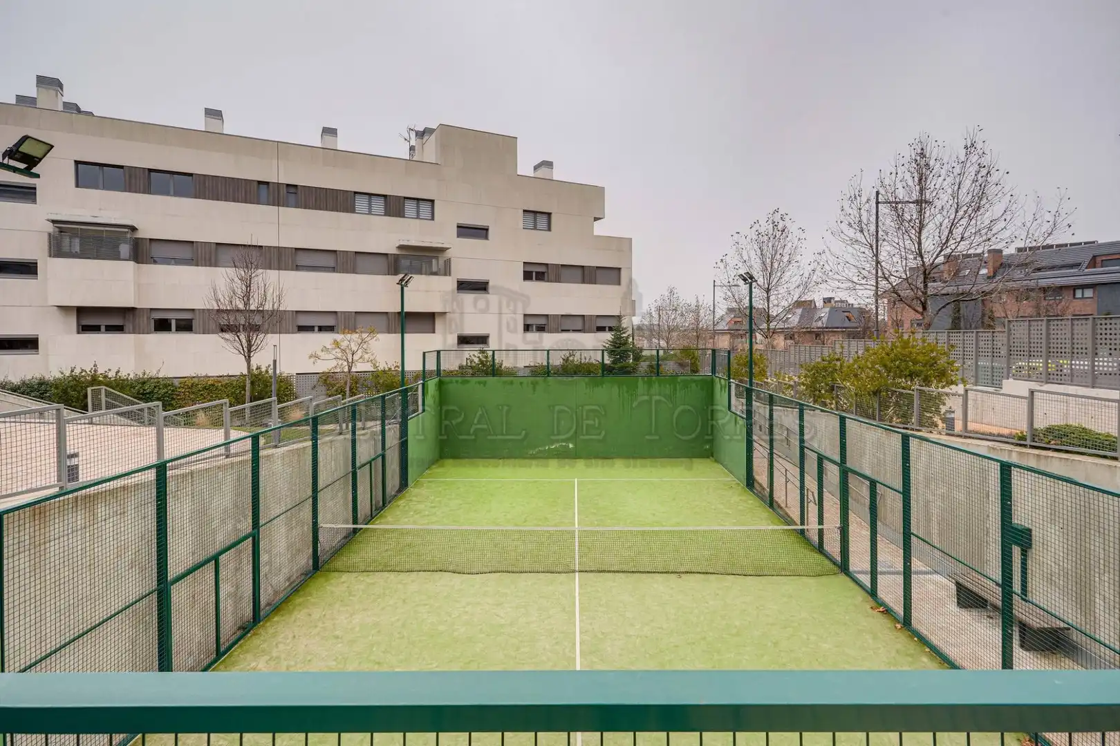 Ground floor for rent in Avenida Víctimas del Terrorismo, Valenoso