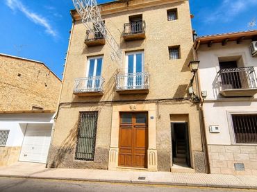 Chalet en venta en El Pinós / Pinoso