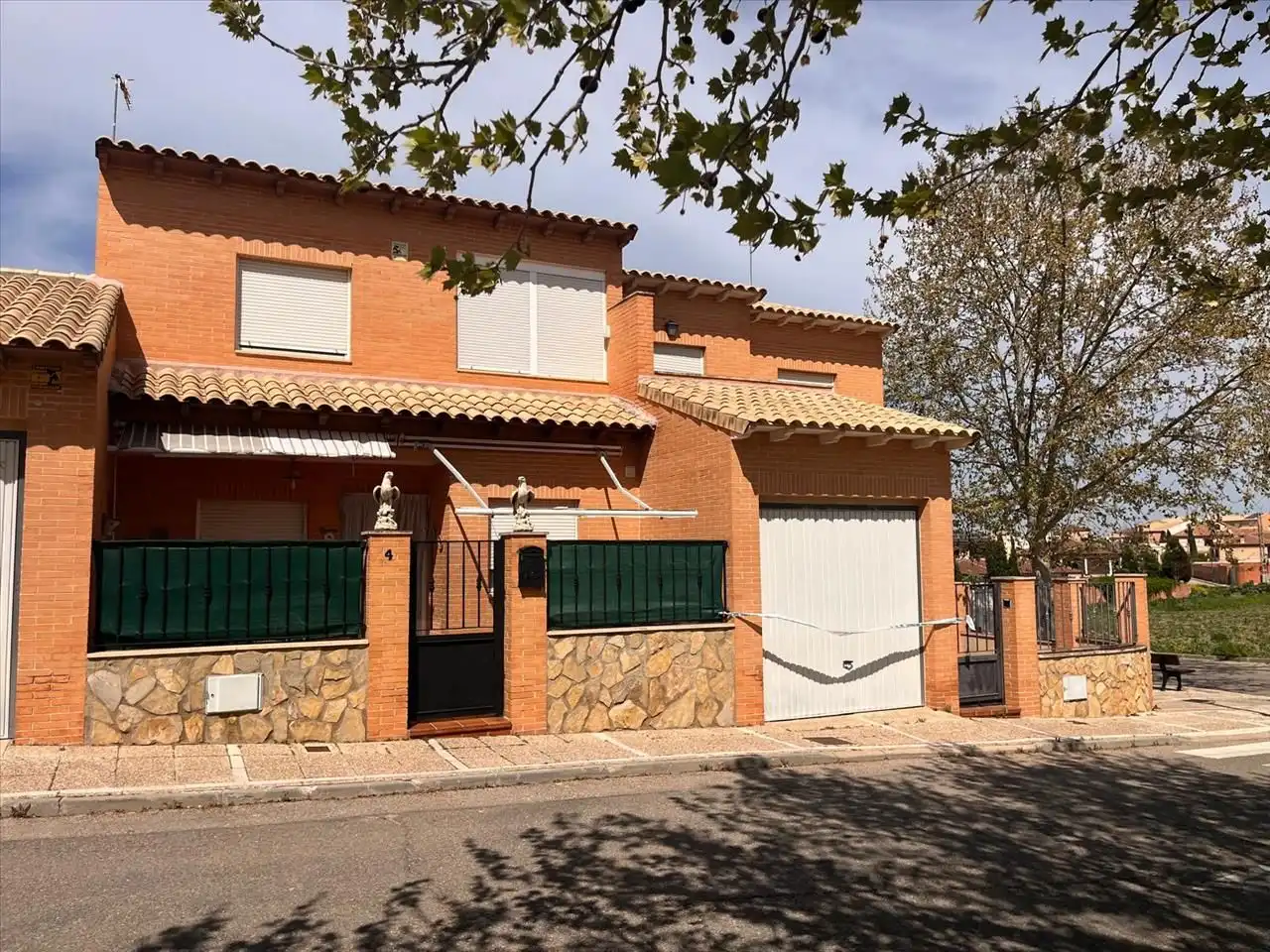 Vista exterior de Casa o chalet en venta en Villaluenga de la Sagra