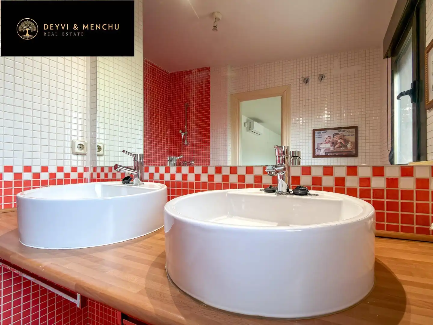 Baño de Ático de alquiler en Pozuelo de Alarcón con Aire acondicionado, Jardín privado y Parquet