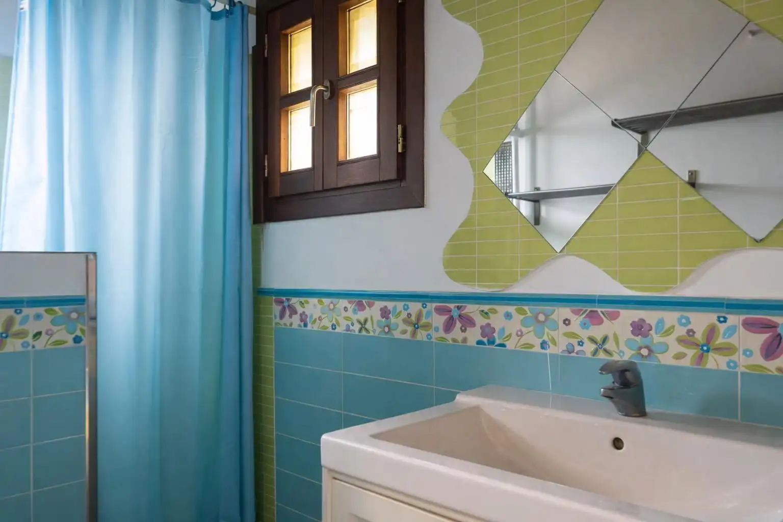 Baño de Finca rústica en venta en Coín con Jardín privado, Terraza y Trastero