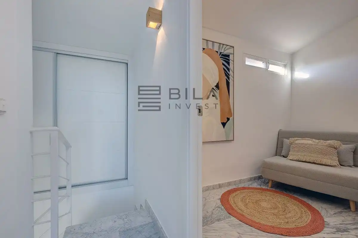 Attic for sale in Marbella  with Air Conditioner, Terrace and Swimming Pool