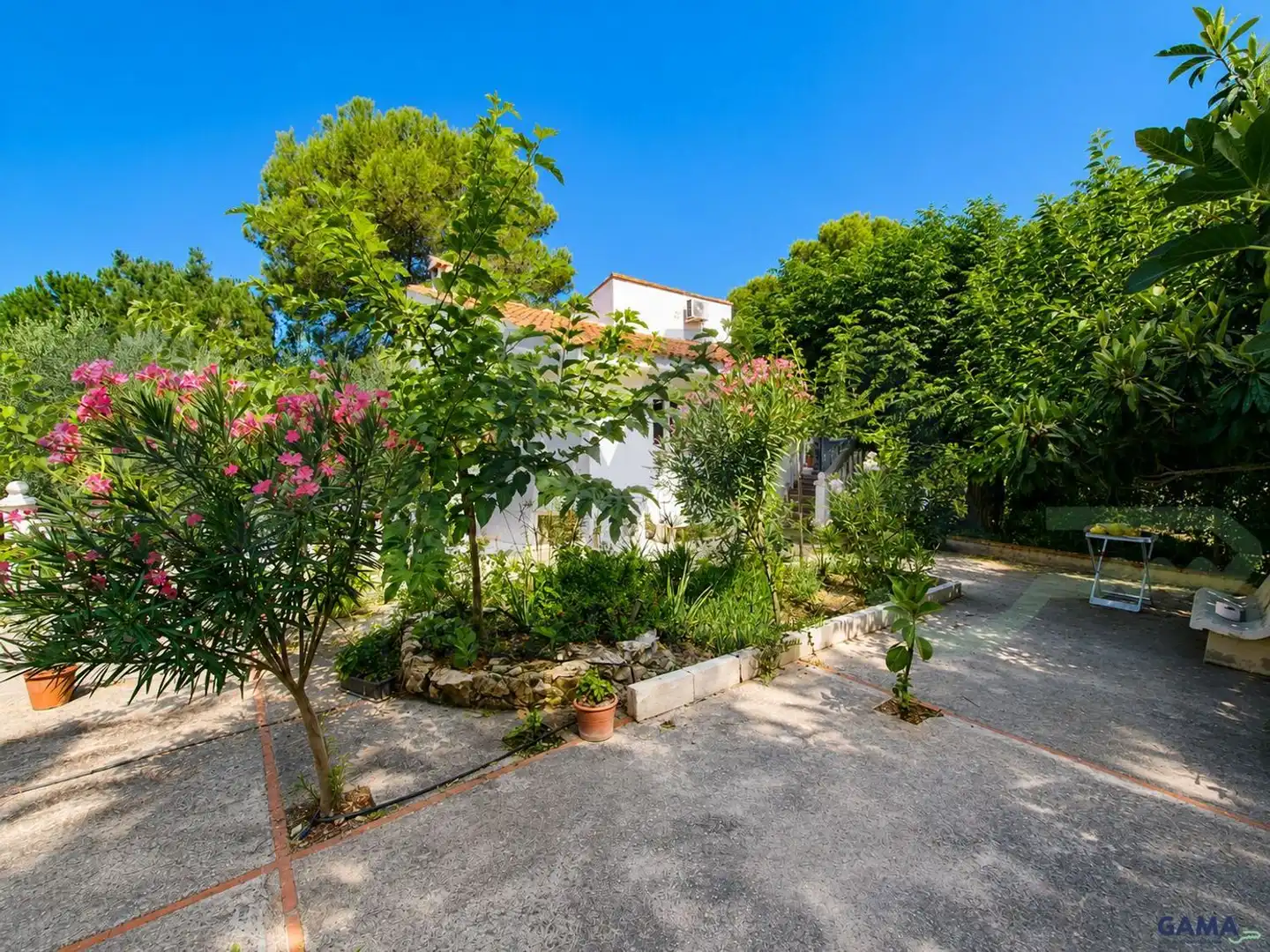 Garden of Houses for sale in Alberic  with Air Conditioner, Terrace and Swimming Pool