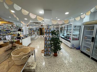 Local comercial en traspàs a Carrer de Sant Joan