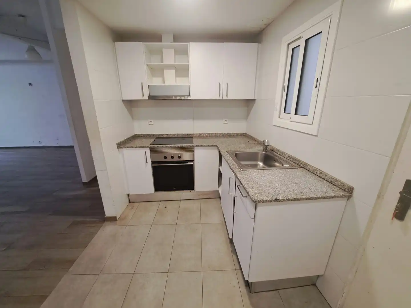 Cocina de Local en venta en Horta - Guinardó