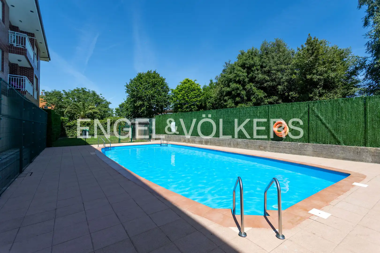 Schwimmbecken von Maisonette zum Verkauf in Bareyo mit Heizung, Terrasse und Schwimmbad