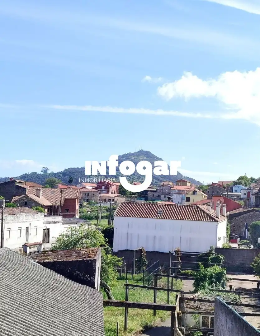 Vista exterior de Casa o xalet en venda en A Guarda   amb Calefacció i Terrassa