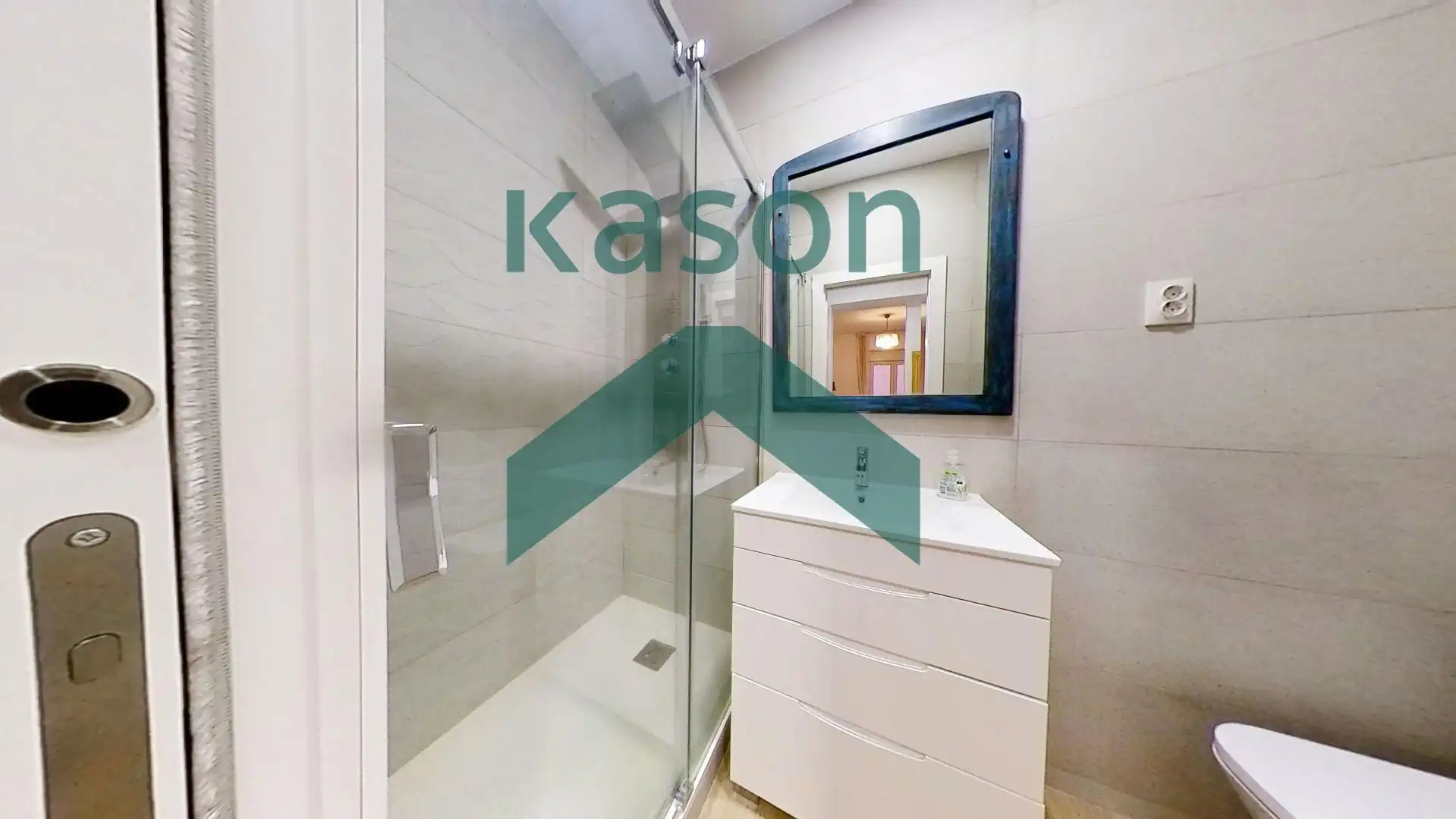 Bathroom of Flat for sale in Madrid  with Heating