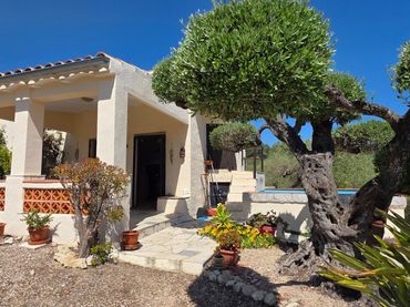 Casa rustica con piscina in vendita a El Perelló