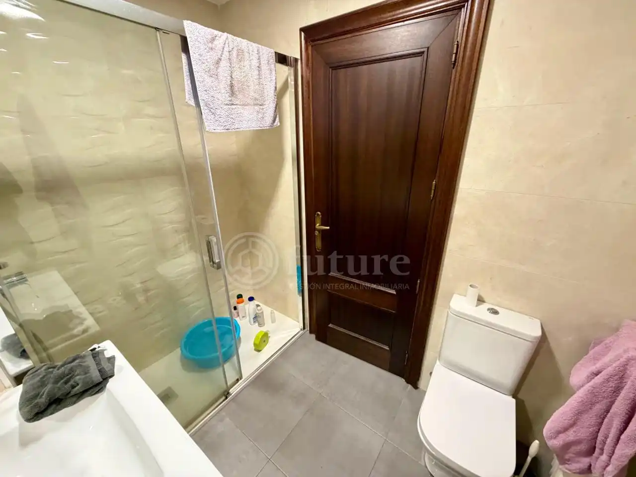Badezimmer von Wohnung zur Miete in Salamanca mit Heizung und Möbliert