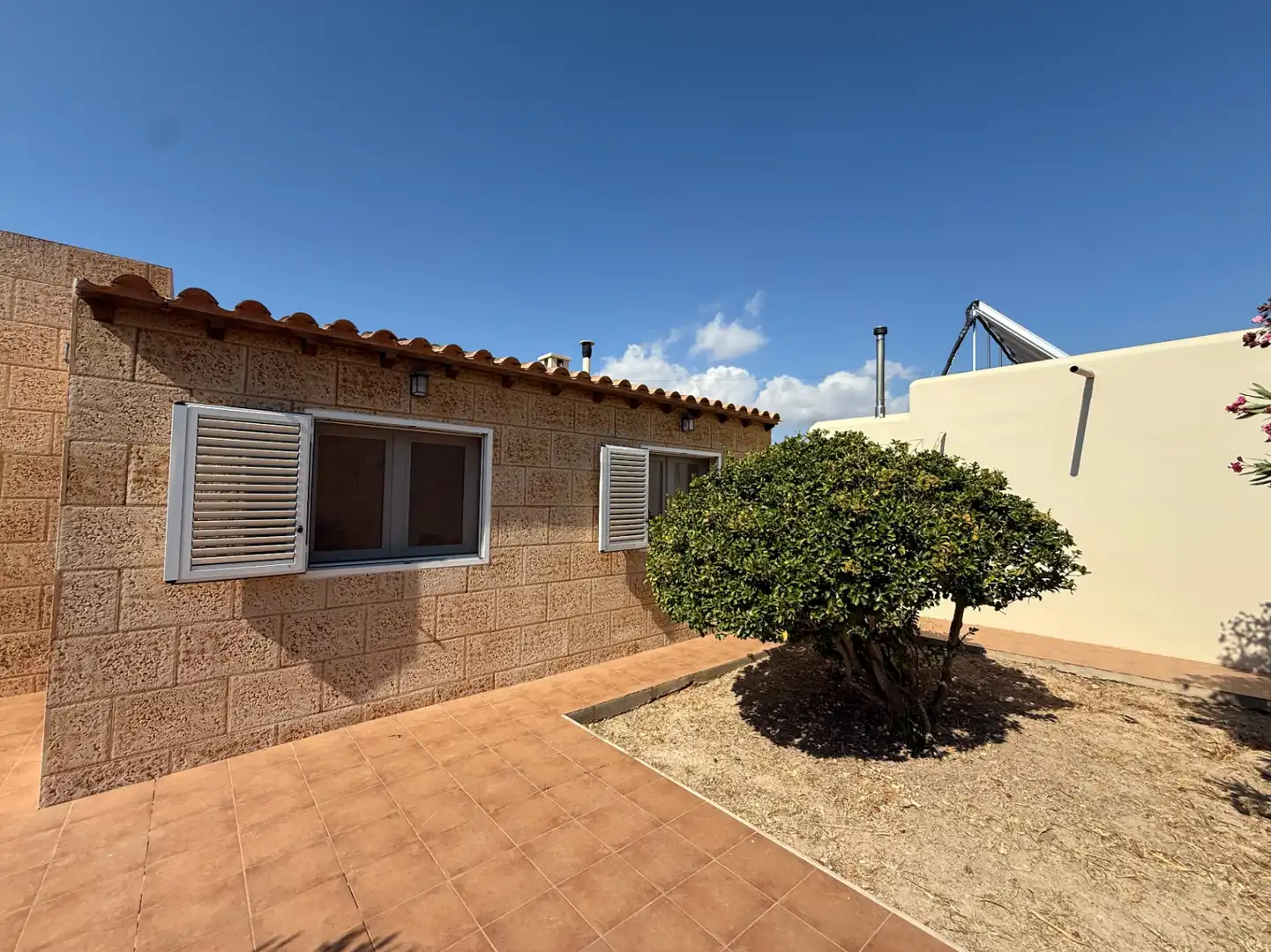Vista exterior de Casa o xalet en venda en Sant Josep de sa Talaia amb Aire condicionat, Calefacció i Terrassa