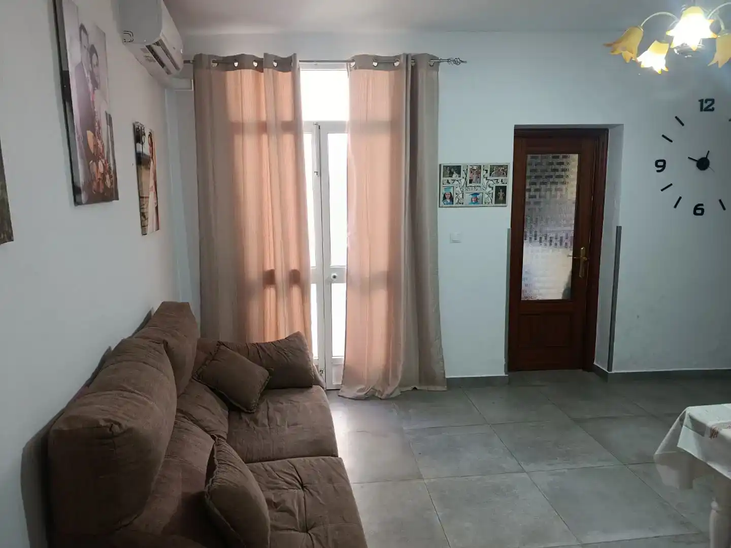 Sala de estar de Casa adosada en venta en Marmolejo con Aire acondicionado, Trastero y Amueblado