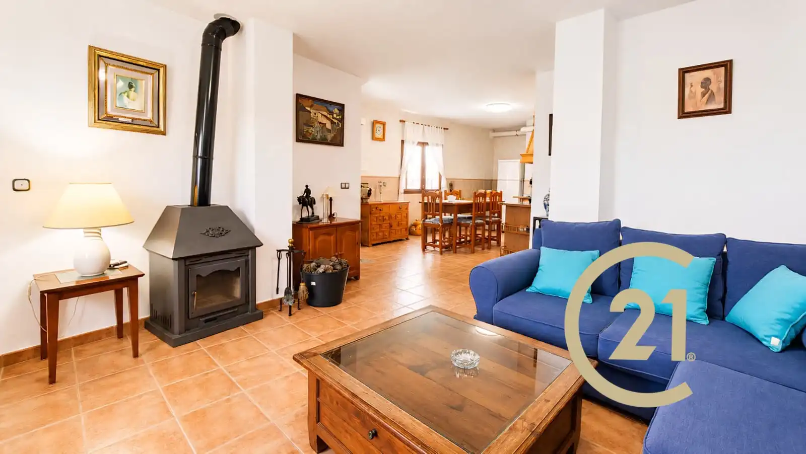 Wohnzimmer von Einfamilien-Reihenhaus zum Verkauf in Cartajima mit Heizung, Terrasse und Abstellraum