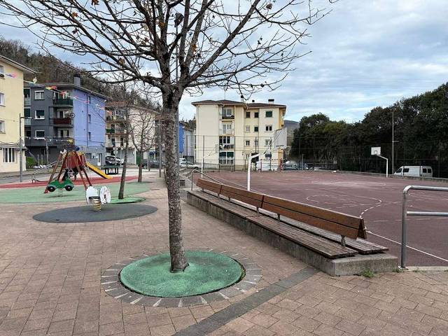 Local comercial en Venta en Santuenea Auzoa en Usurbil