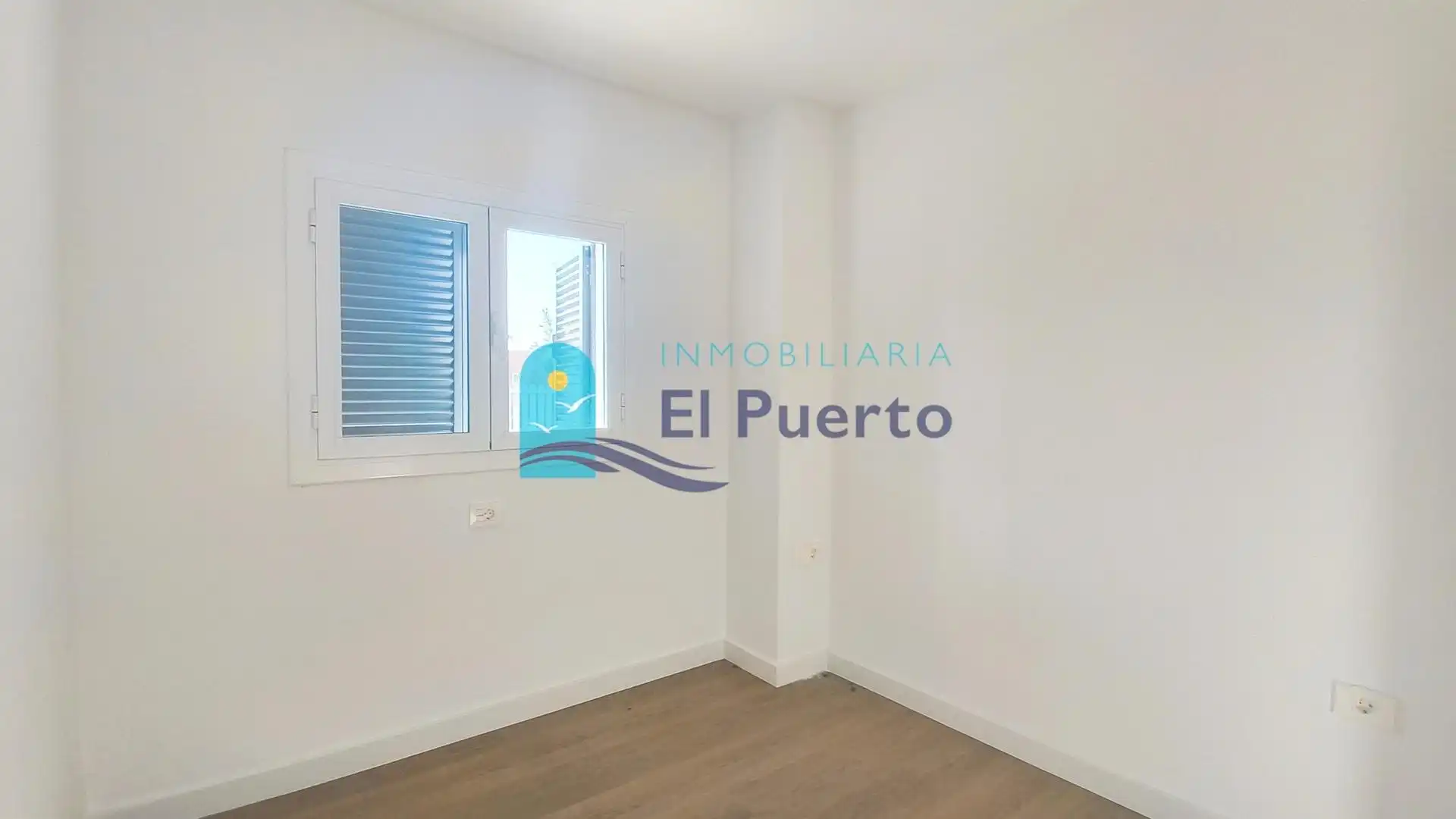 Dormitori de Apartament en venda en Mazarrón amb Terrassa, Alarma i Piscina comunitària