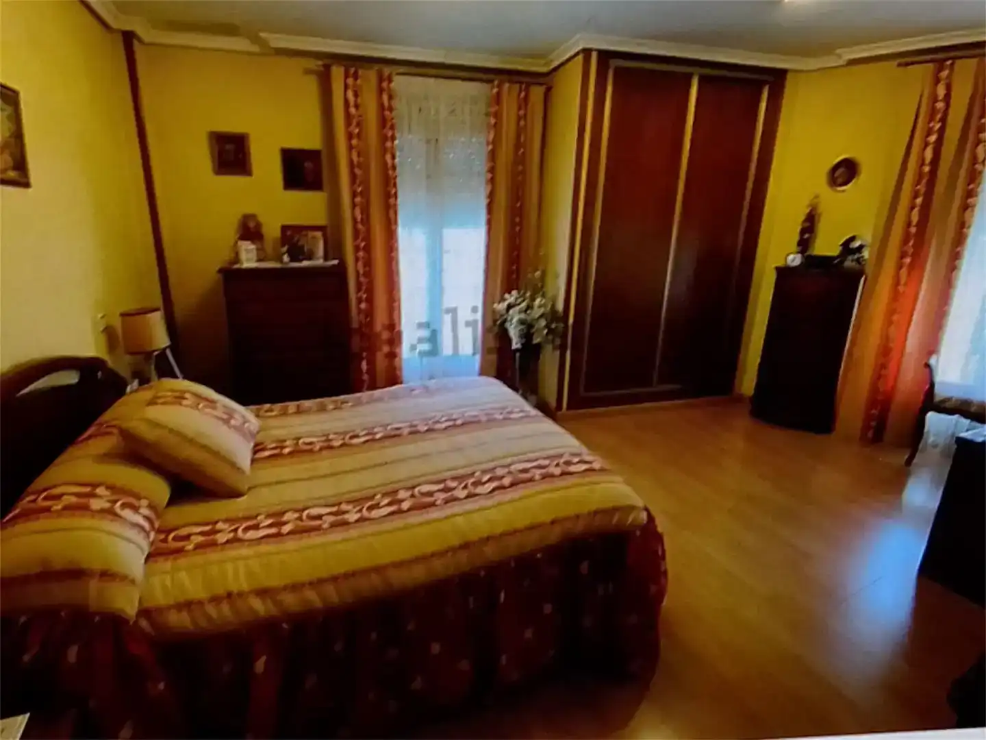 Bedroom of Houses for sale in Linares  with Air Conditioner and Balcony