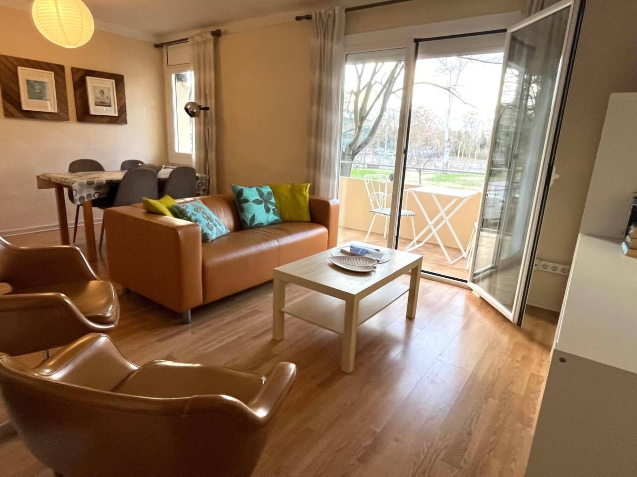 Living room of Flat for sale in Girona Capital  with Heating and Balcony